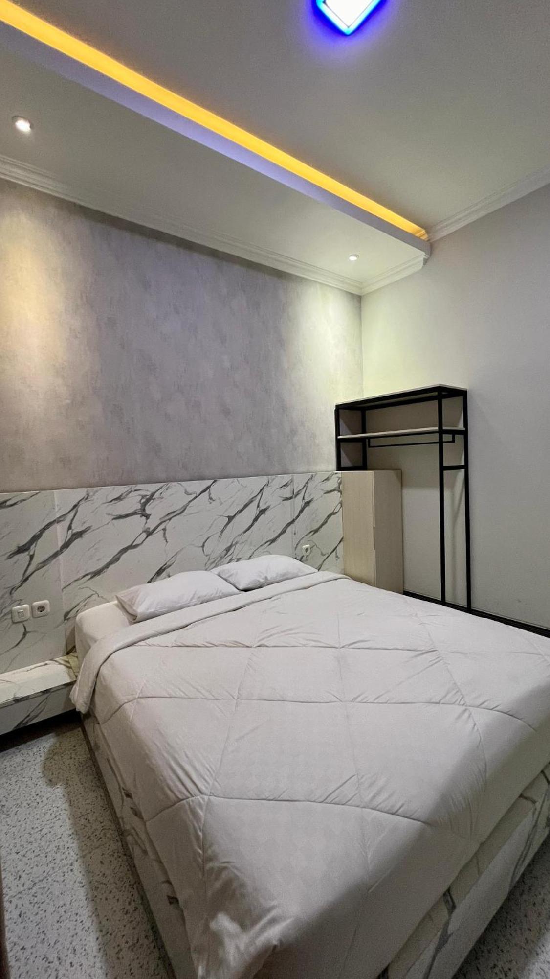 Oku Guest House Giri  Bagian luar foto