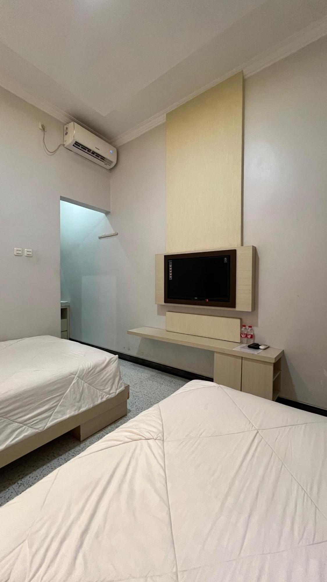 Oku Guest House Giri  Bagian luar foto