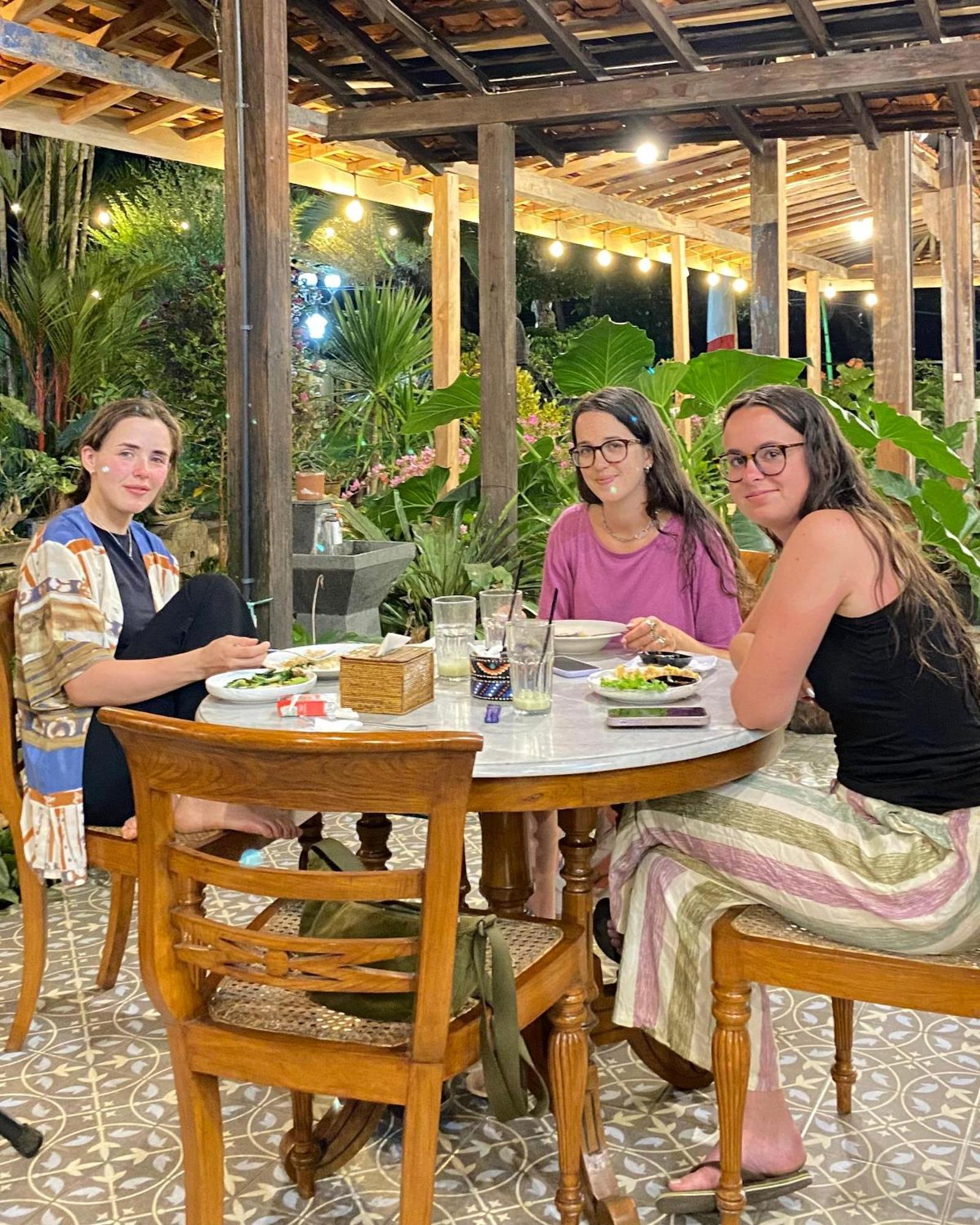 Oku Guest House Giri  Bagian luar foto
